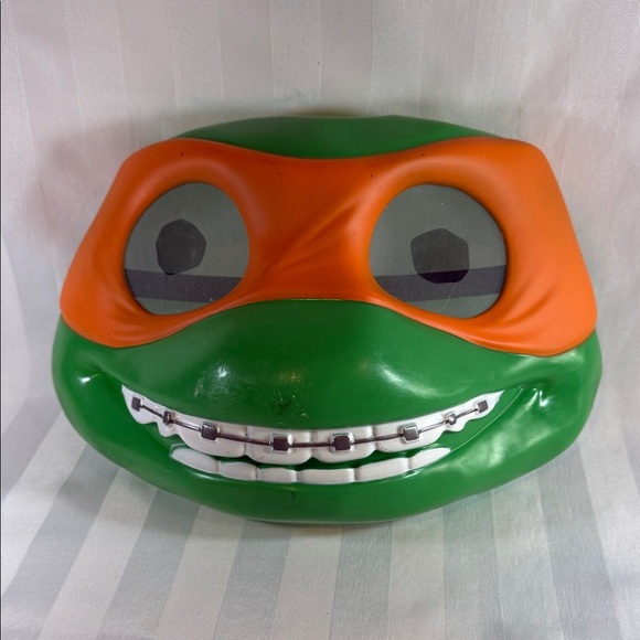 Teenage Mutant Ninja Turtles Michelangelo mask, suitable for adults - Picture 1 of 5